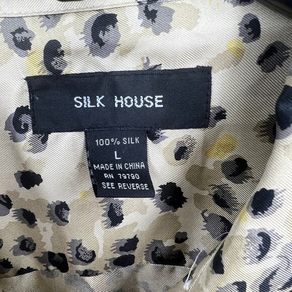 VTG Silk House Tan Black Leopard Animal Print Button Up 100% Silver Blouse Large - Picture 2 of 6